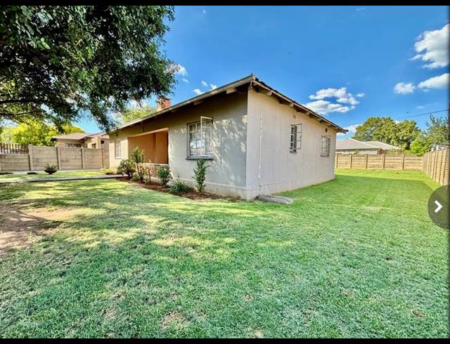 3 BEDROOM HOUSE FOR SALE IN VANDERBIJLPARK CW 5